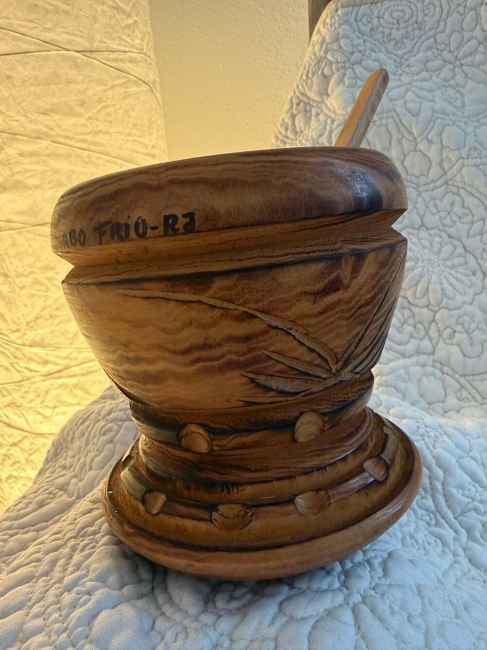Handmade Carved Wood Pedestal Bowl Cabo Frio-RJ with Ladle - Picture 4 of 6